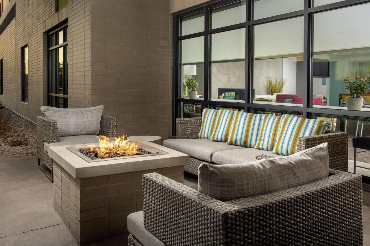 Home2 Suites By Hilton Denver Central Park Екстериор снимка
