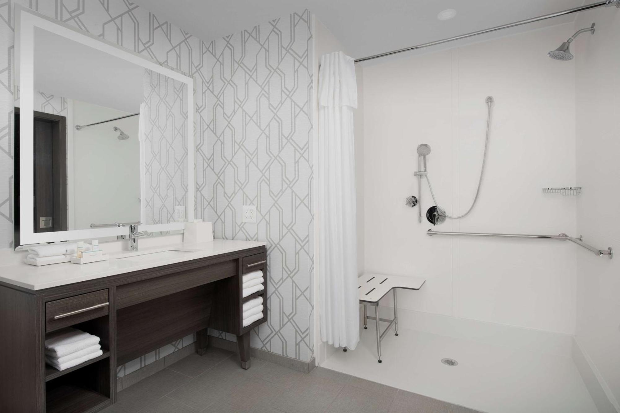 Home2 Suites By Hilton Denver Central Park Екстериор снимка
