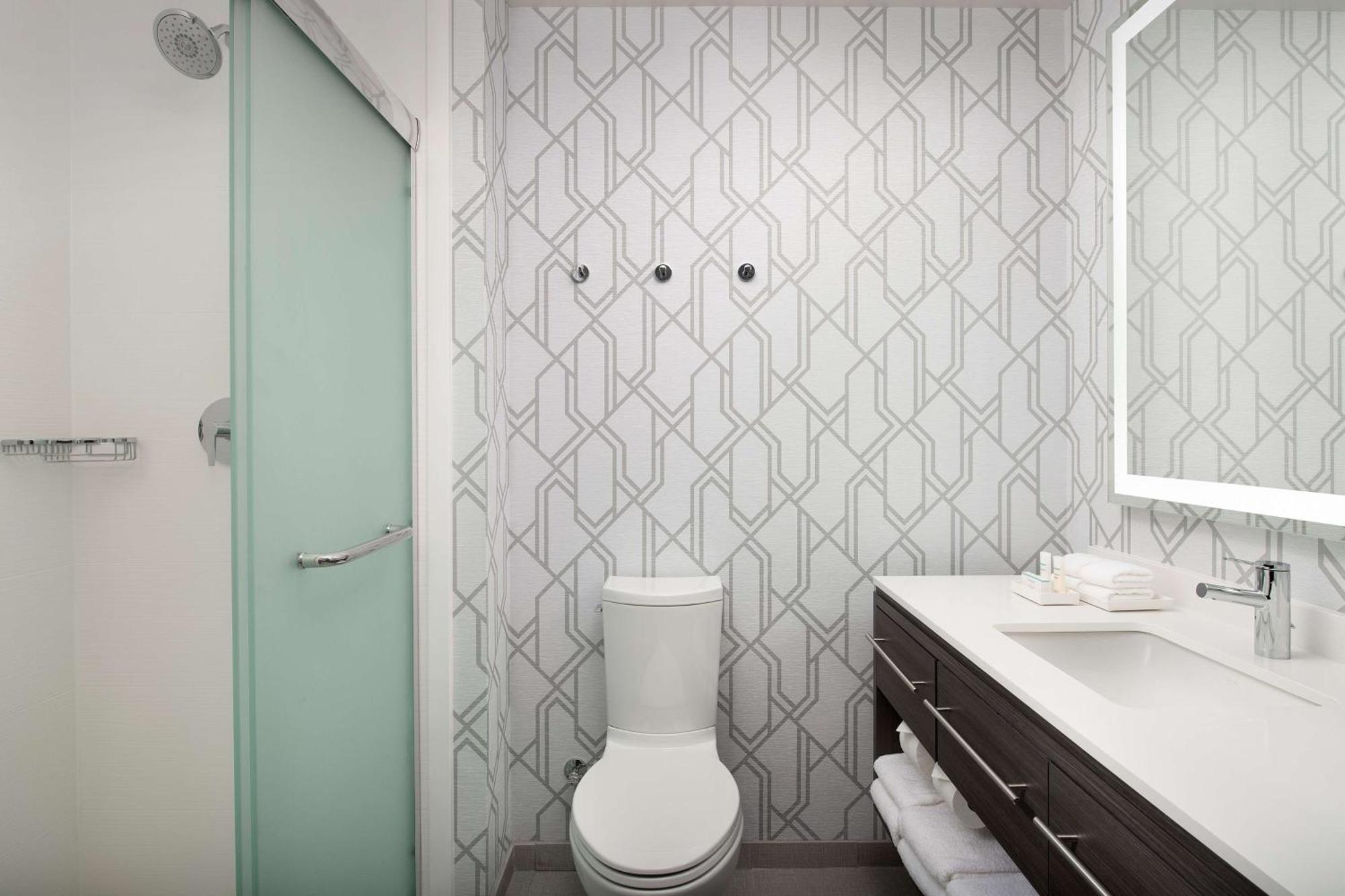 Home2 Suites By Hilton Denver Central Park Екстериор снимка